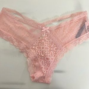 Victoria’s Secret Lace Very Sexy Cheeky Panties size Large